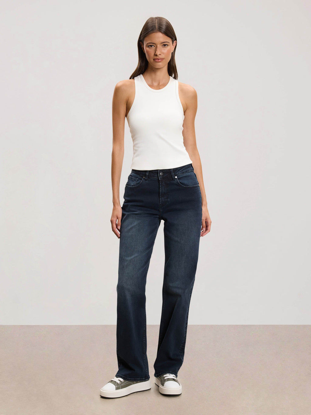 Womens Straight Leg Denim Jeans in Midnight Blue