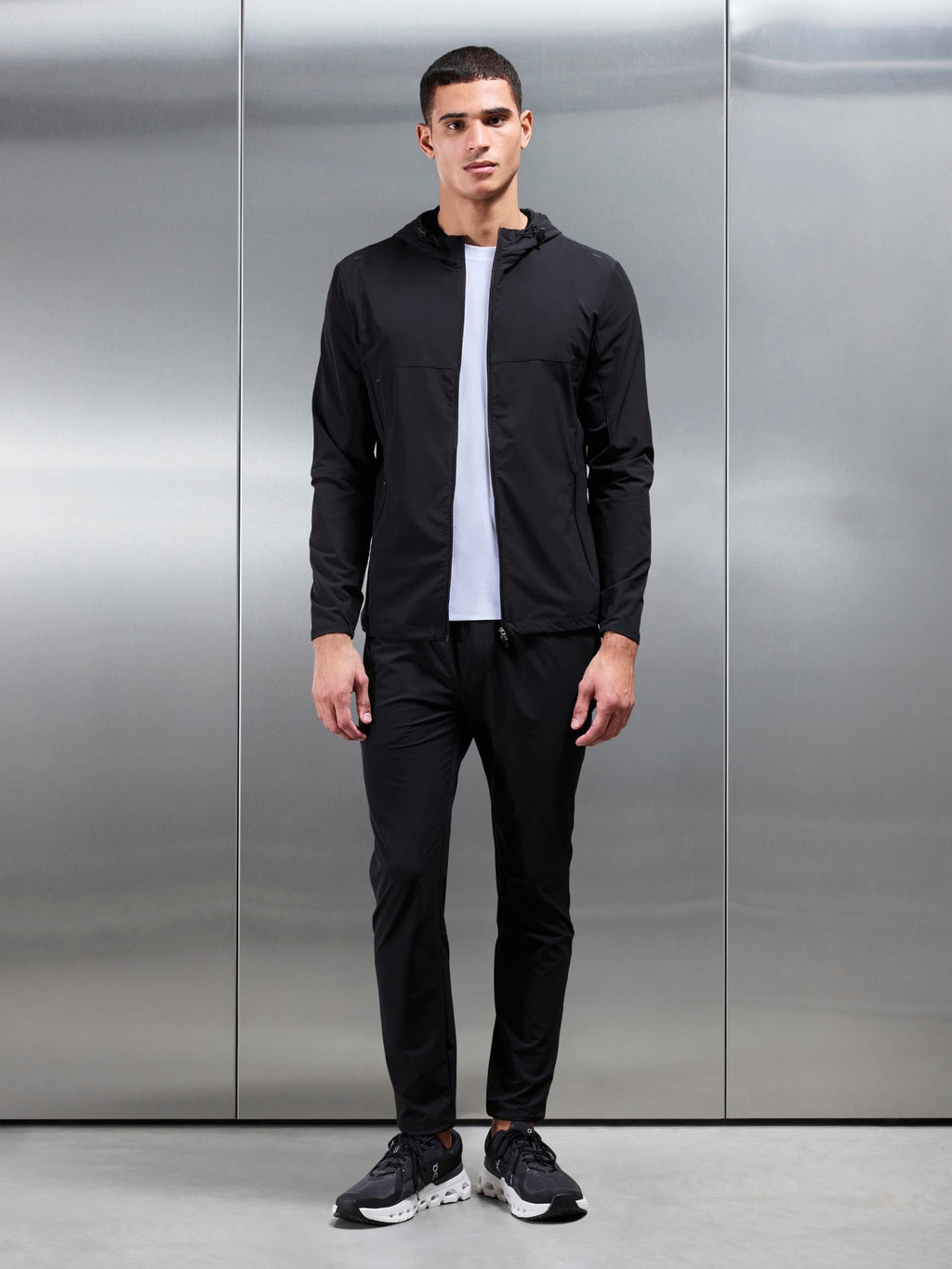 Active Windbreaker in Black
