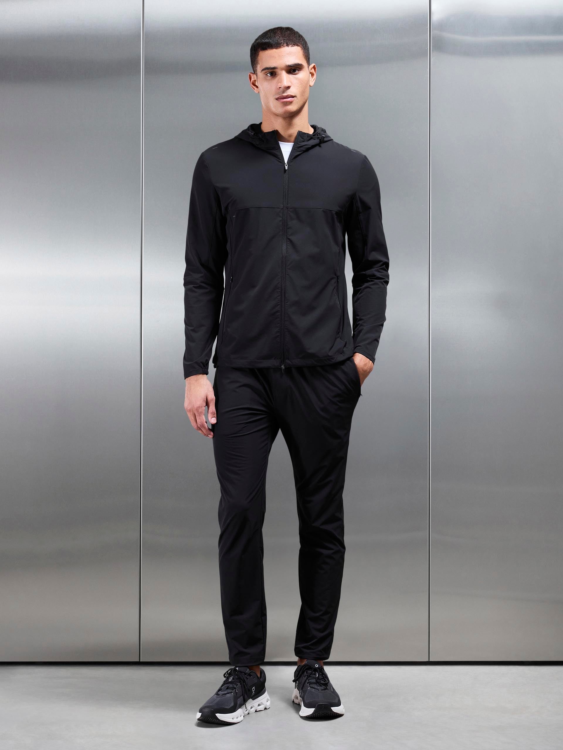 Active Windbreaker in Black