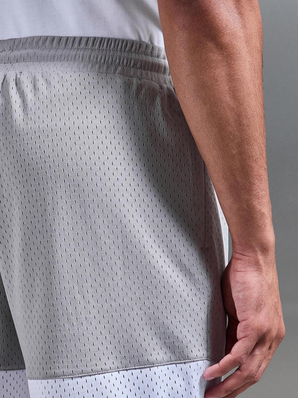 AirTech Colour Block Mesh Short in Mid Grey