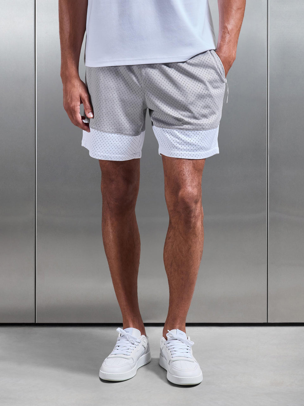 AirTech Colour Block Mesh Short in Mid Grey