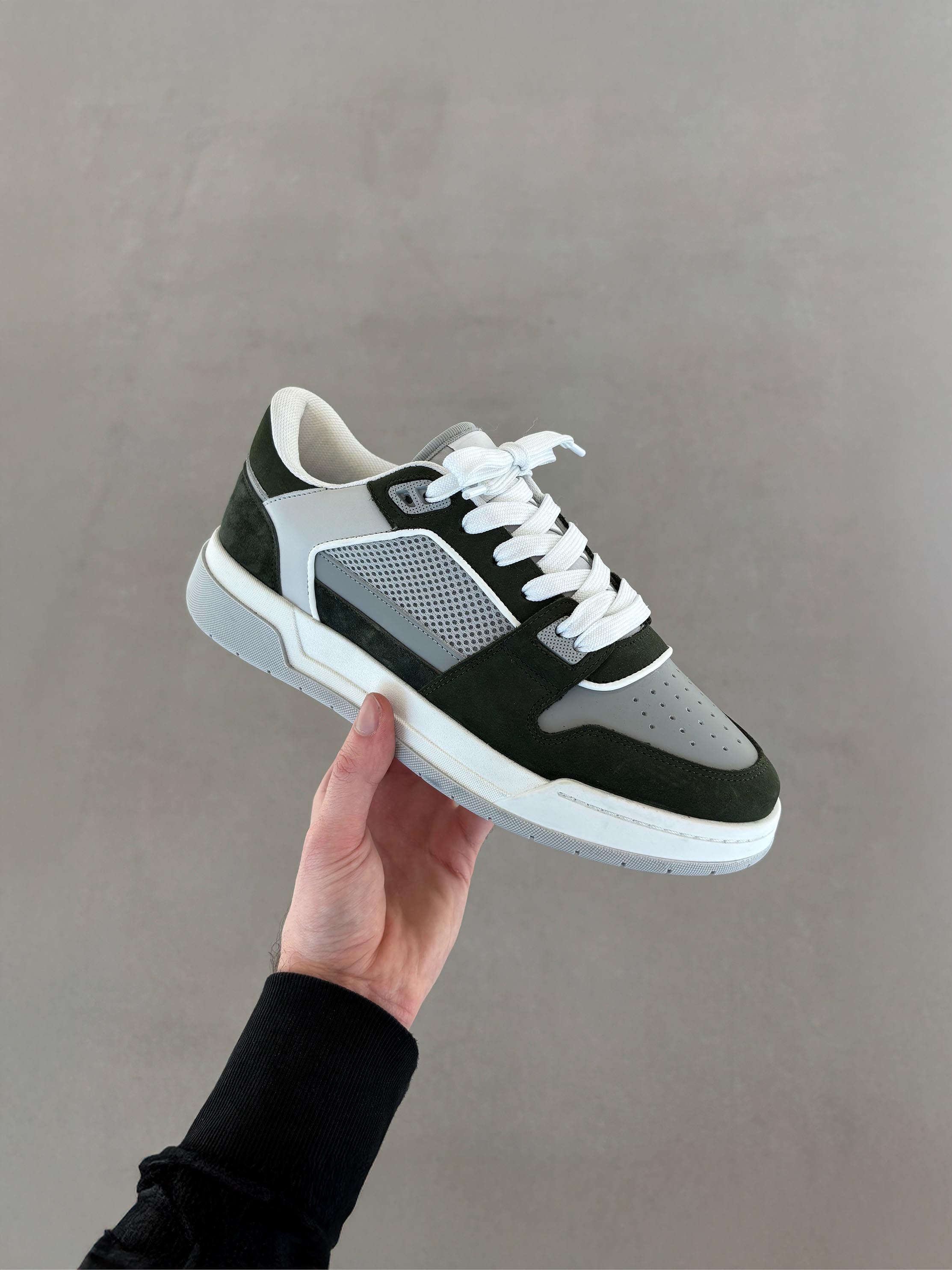 Basket Trainer in Grey Olive