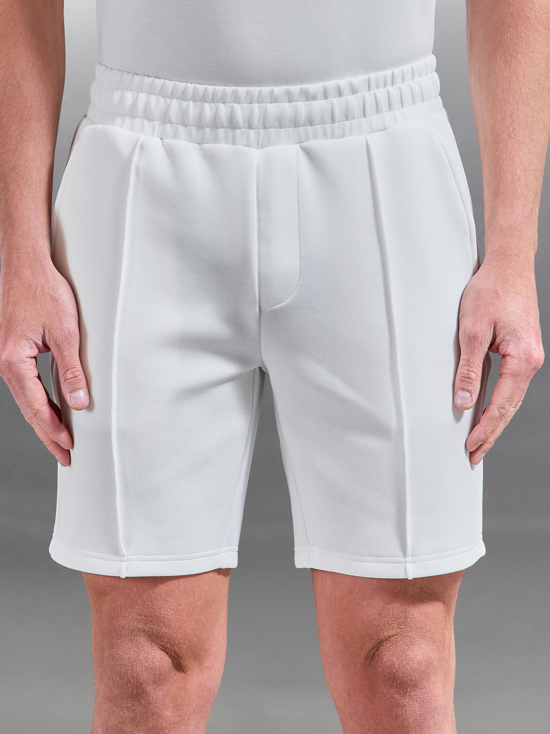 Everyday Luxe Short in Off White