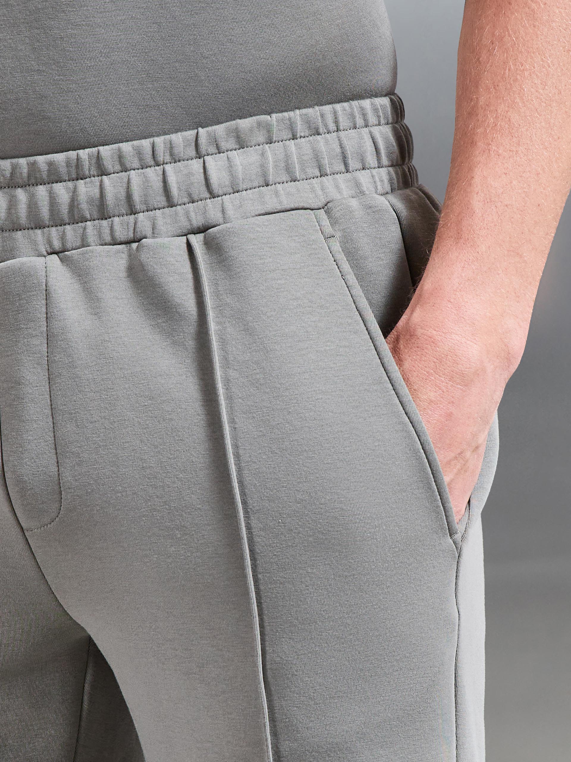 Everyday Luxe Short in Olive