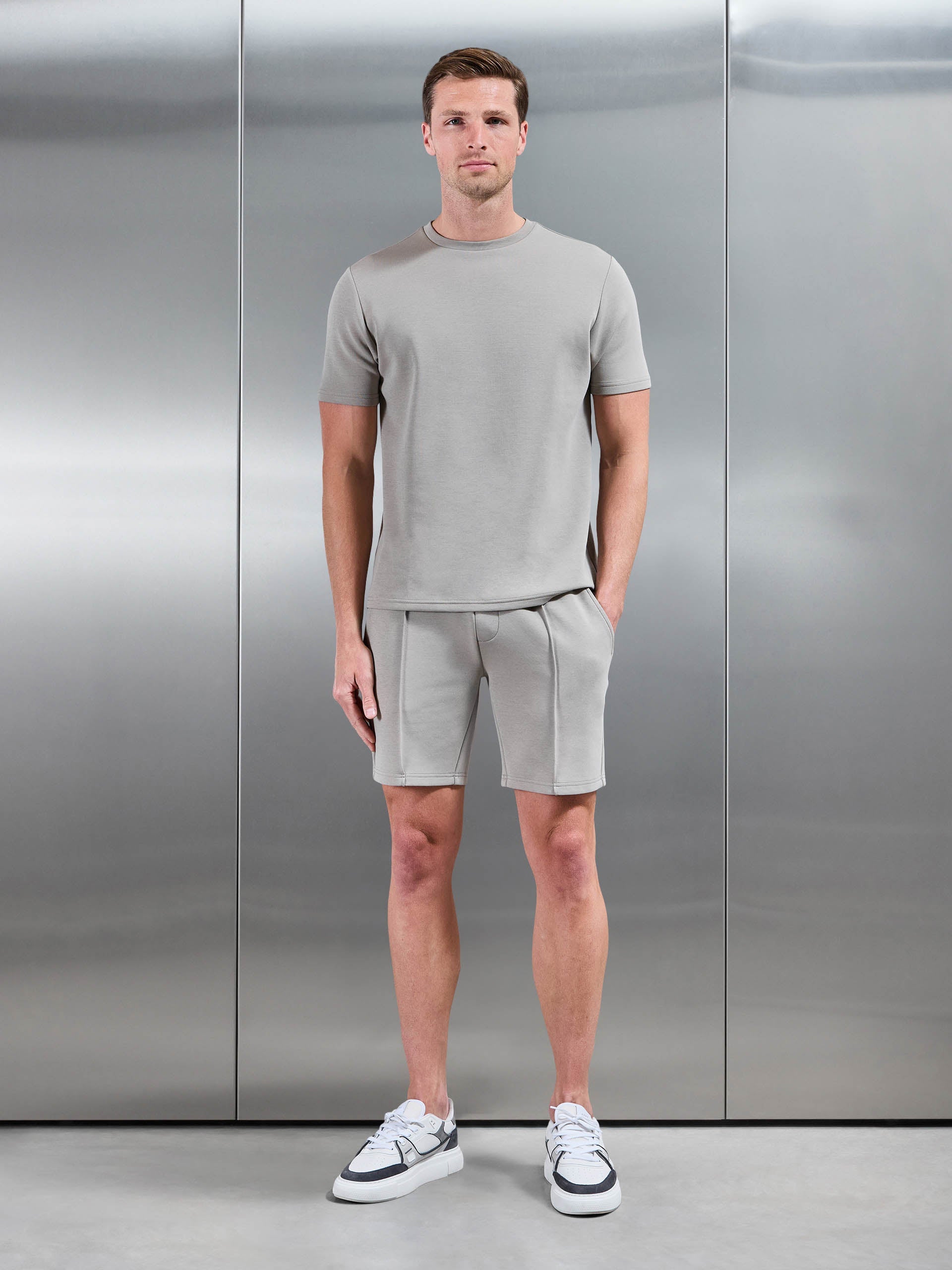 Everyday Luxe Short in Stone