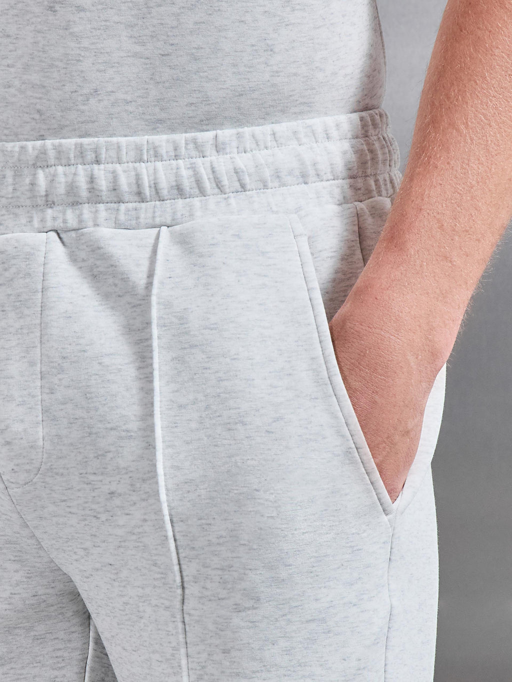 Everyday Luxe Short in White Marl