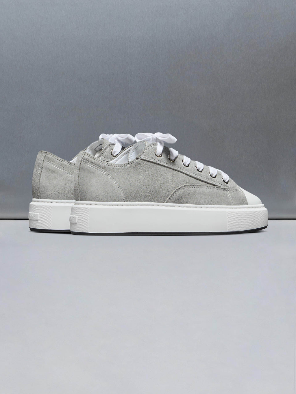 Homerun in Grey Suede