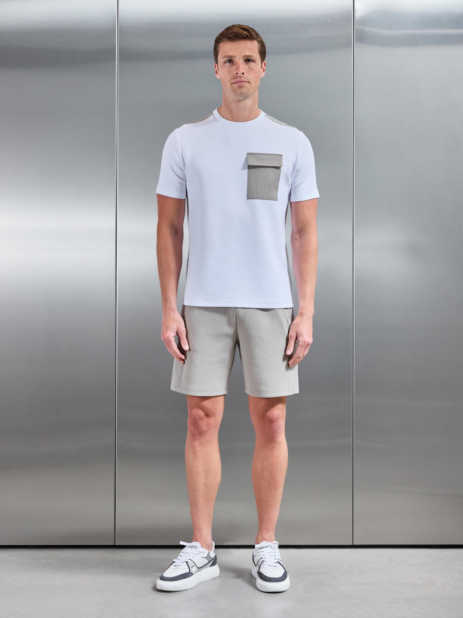 Hybrid Cargo Short in Stone