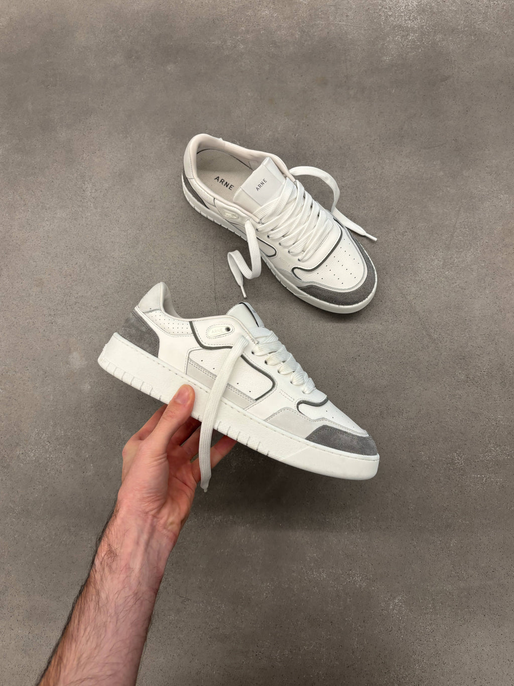 Hoop Trainer in White Grey