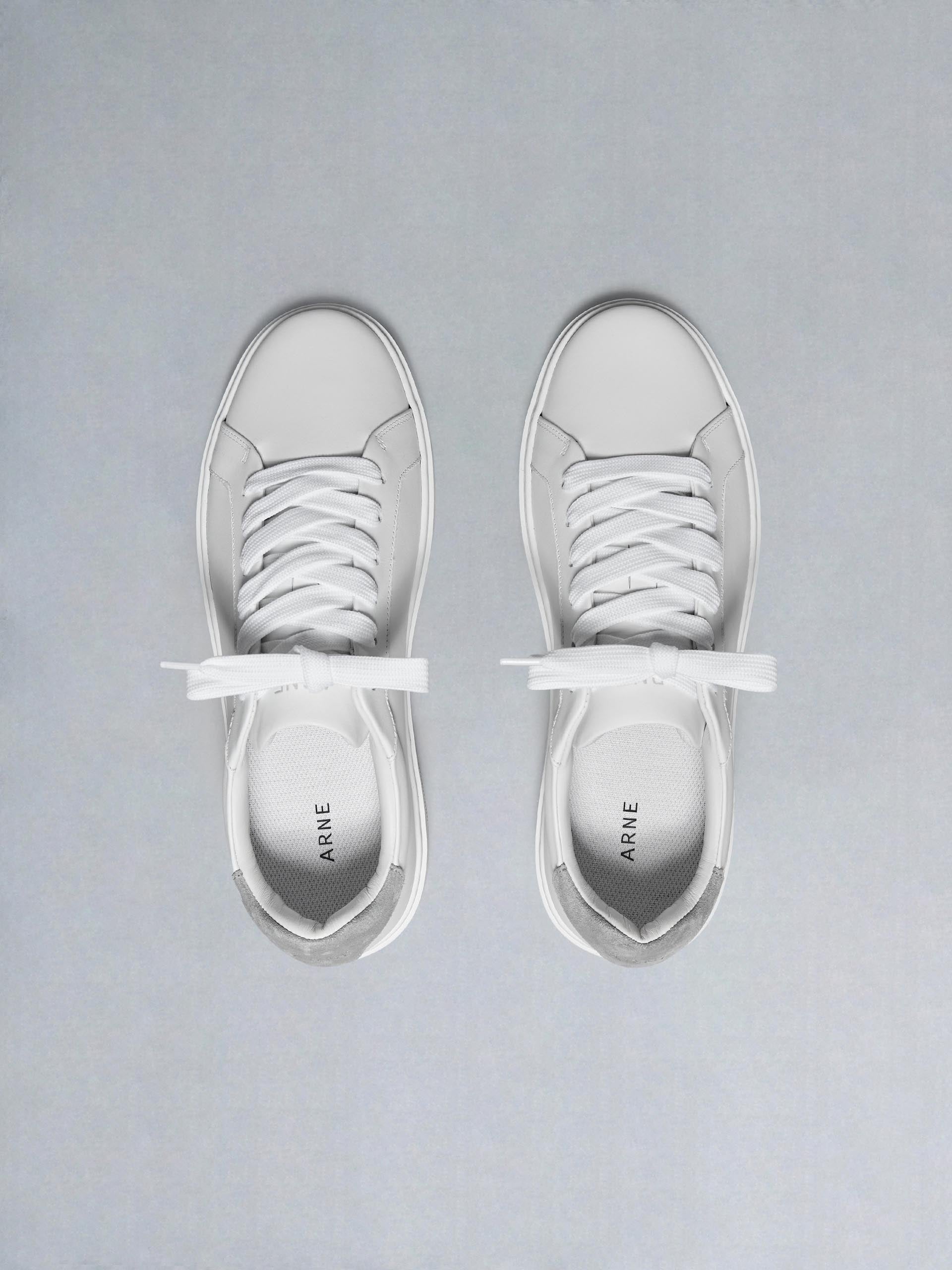 Mid Essential Leather Trainer in White Grey