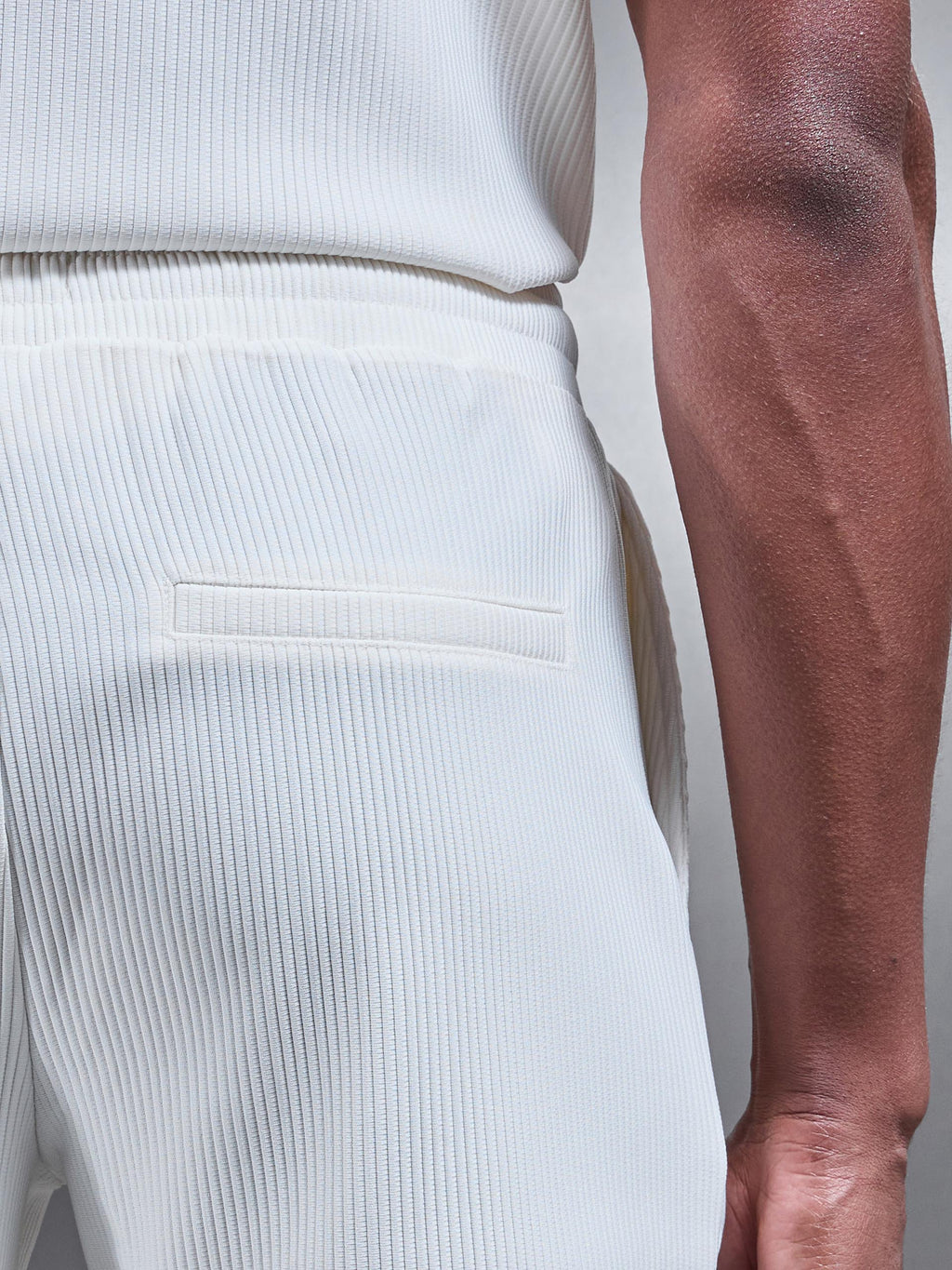 Pleated Short in Ecru