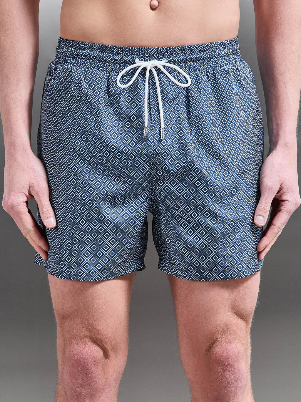 Santo Drawstring Printed Shell Swim Short in Navy