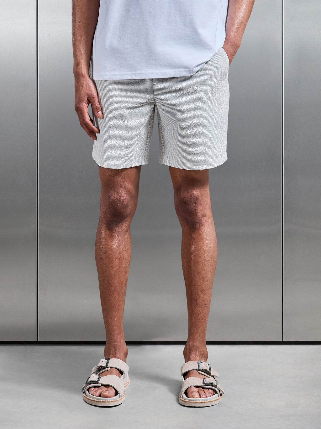 Seersucker Stripe Short in Stone