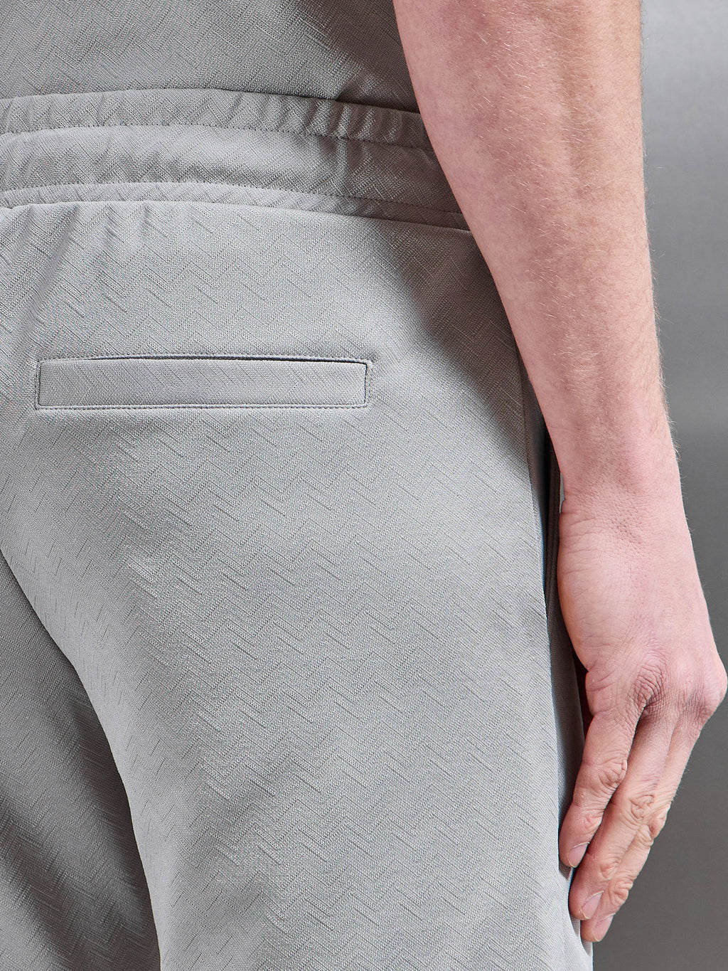 Textured Interlock Short in Stone