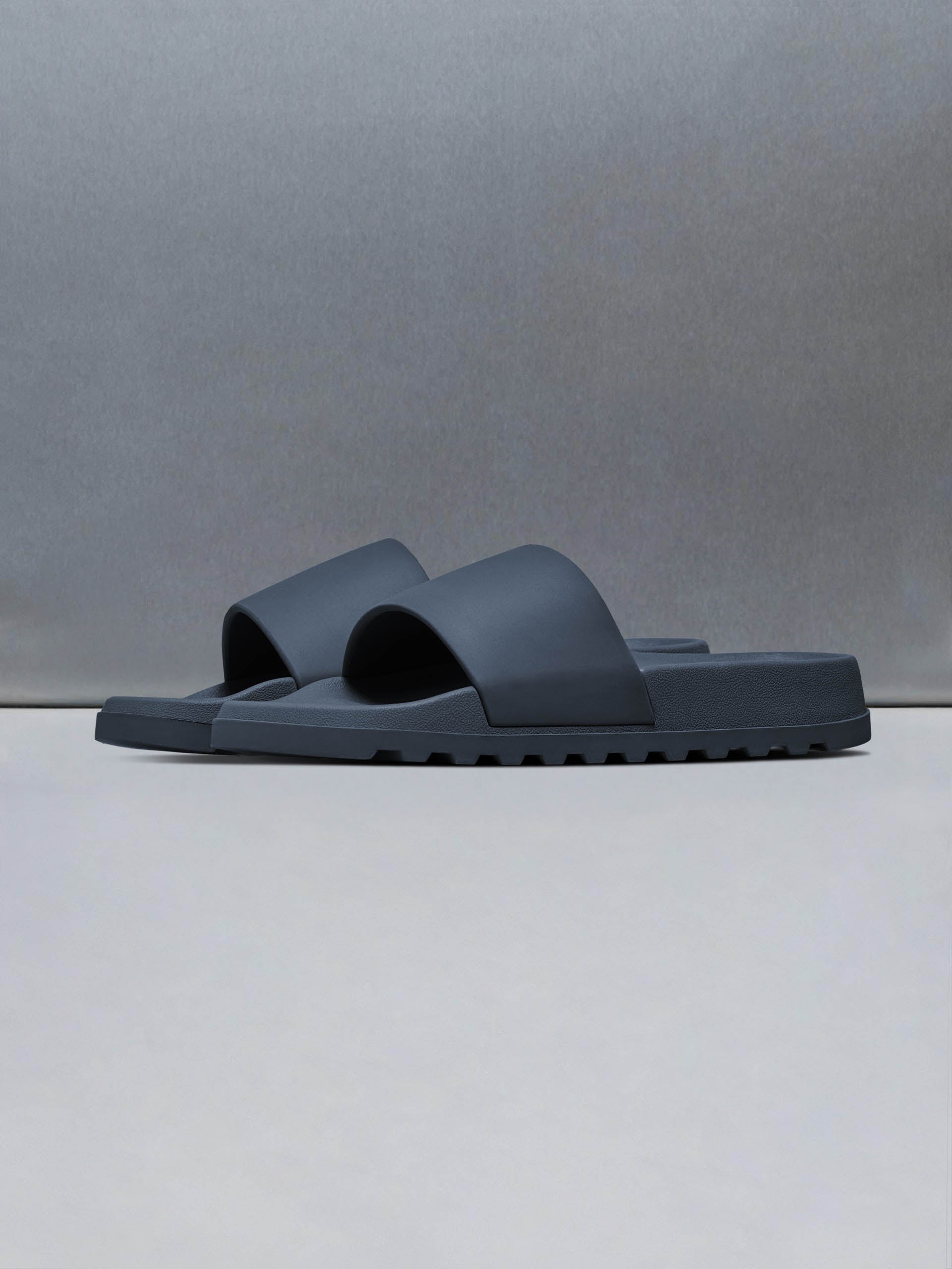 Track Slider in Navy