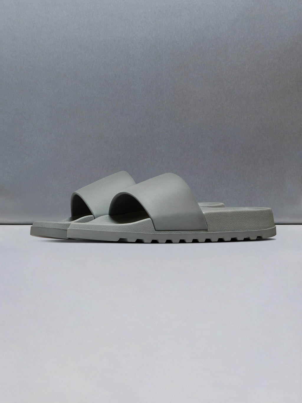 Track Slider in Olive