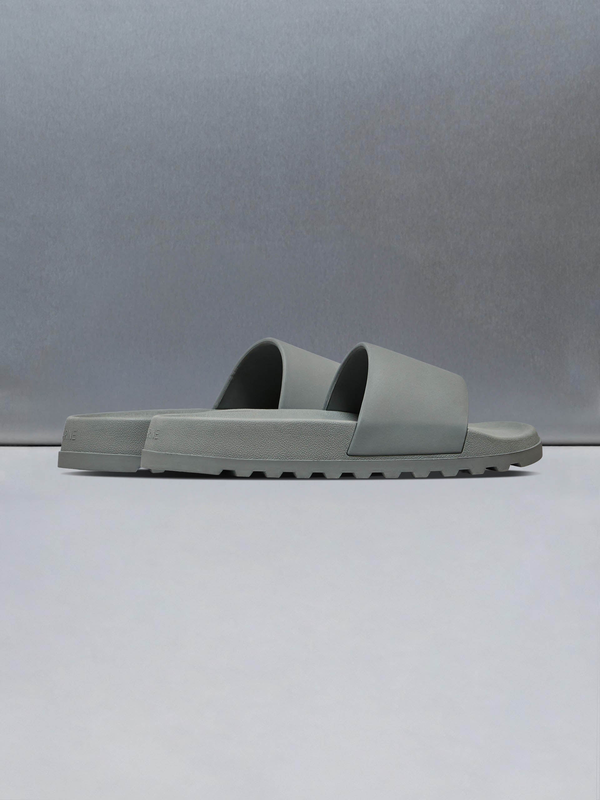 Track Slider in Olive