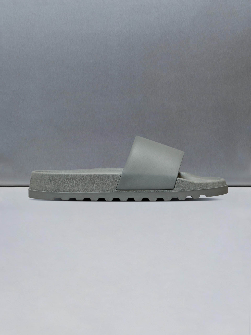 Track Slider in Olive