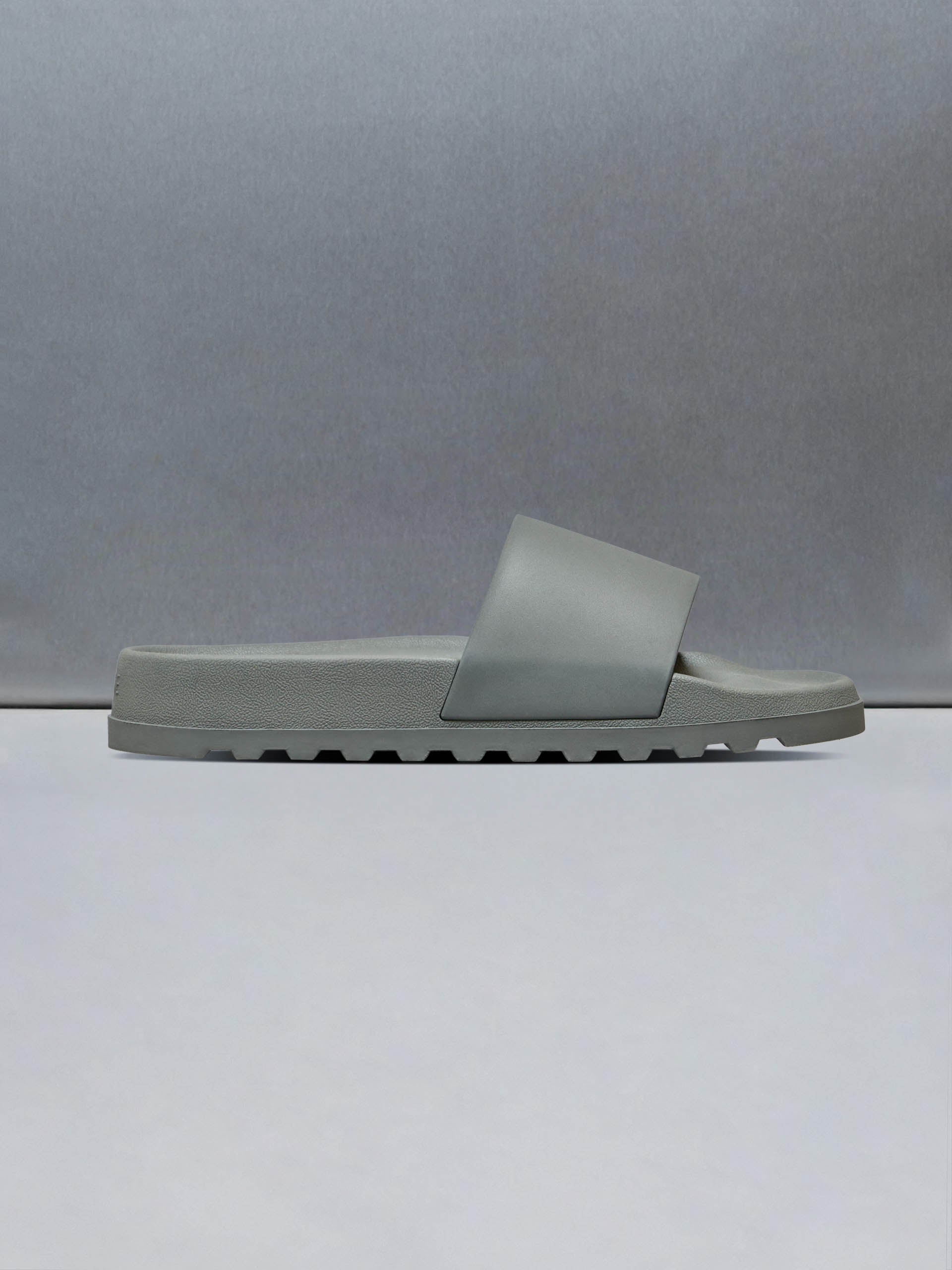 Track Slider in Olive